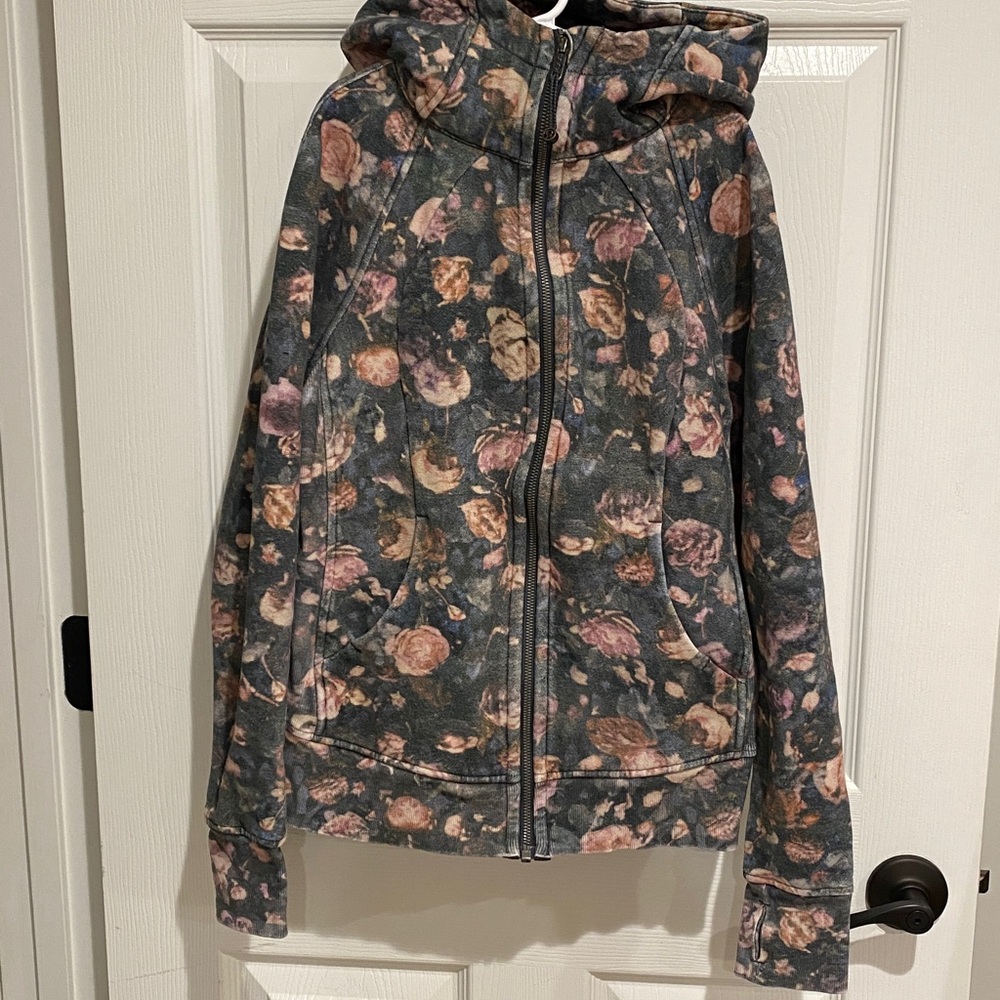 lululemon Scuba Hoodie Floral Size 6